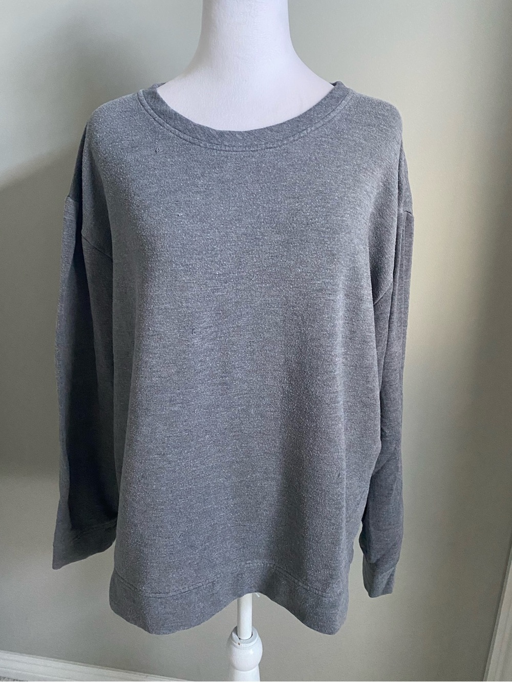 Orvis Gray Crewneck Sweatshirt